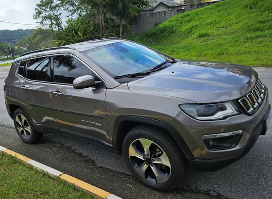 JEEP COMPASS 2.0 16V DIESEL LONGITUDE 4X4 AUTOMÁTICO JEEP COMPASS 2.0 16V DIESEL LONGITUDE 4X4 AUTOMÁTICO